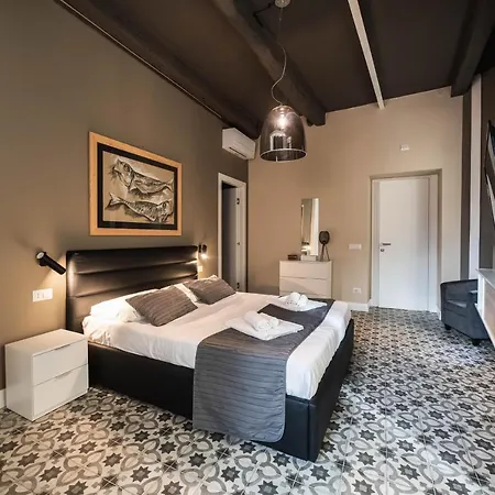 Palazzo Paladini - Luxury In The Heart Of The Old Town 3* 피조