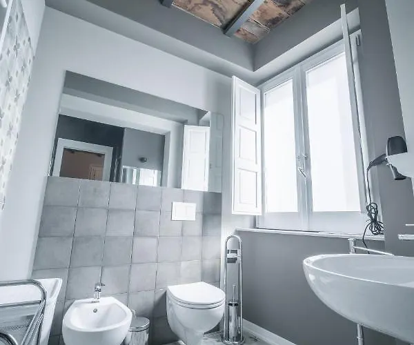 Apartmanhotel Palazzo Paladini - Luxury In The Heart Of The Old Town 3*