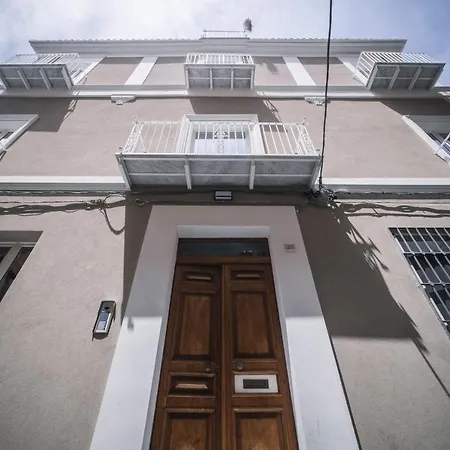 Palazzo Paladini - Luxury In The Heart Of The Old Town Ξενοδοχείο με διαμερίσματα