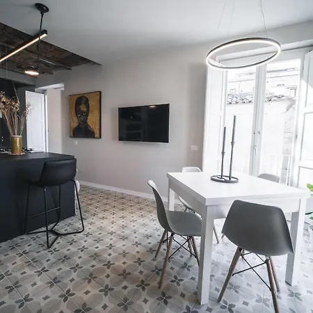 Palazzo Paladini - Luxury In The Heart Of The Old Town