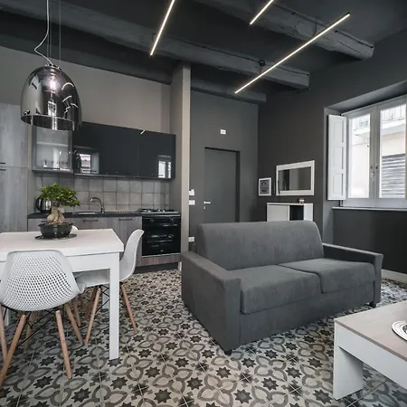 Palazzo Paladini - Luxury In The Heart Of The Old Town 3* Πίτσο