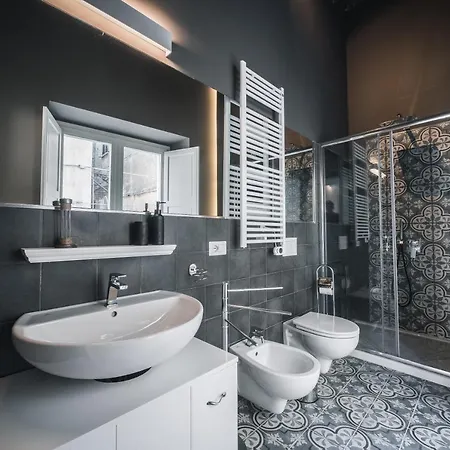 Palazzo Paladini - Luxury In The Heart Of The Old Town *