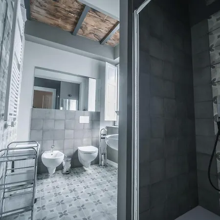 Ξενοδοχείο με διαμερίσματα Palazzo Paladini - Luxury In The Heart Of The Old Town 3*