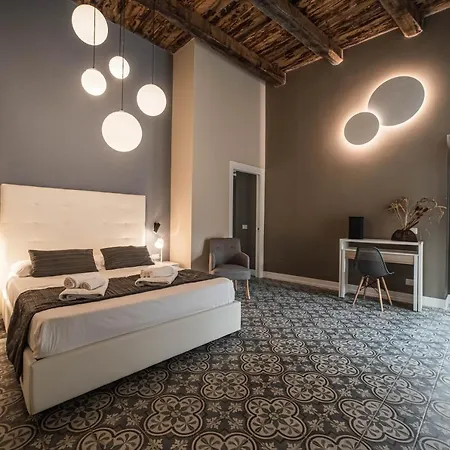 Aparthotel Palazzo Paladini - Luxury In The Heart Of The Old Town *