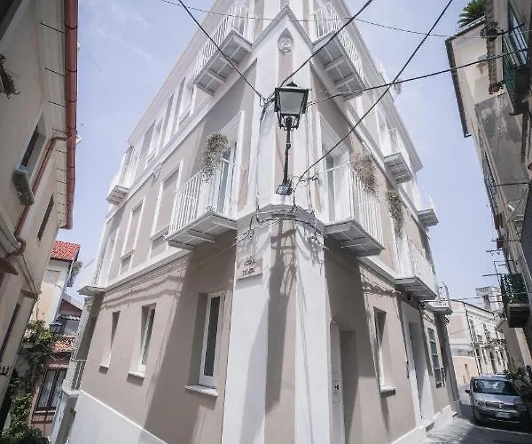 Palazzo Paladini - Luxury In The Heart Of The Old Town Pizzo (Calabria)
