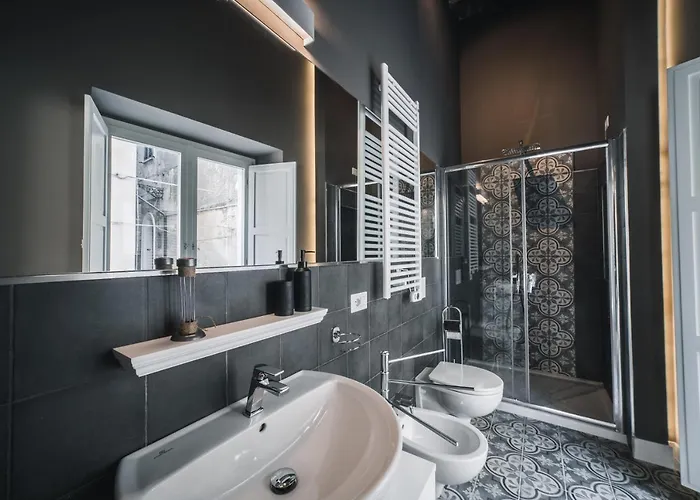 Lägenhetshotell Palazzo Paladini - Luxury In The Heart Of The Old Town