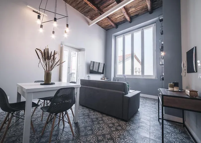 Palazzo Paladini - Luxury In The Heart Of The Old Town Lägenhetshotell Pizzo (Calabria)